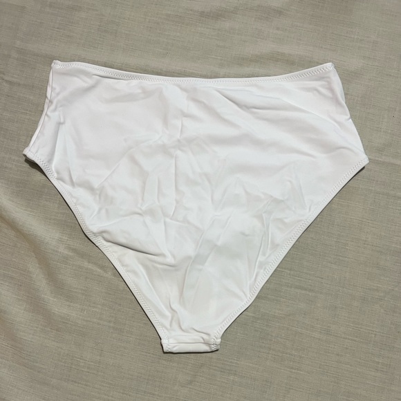 White bikini bottom - Picture 2 of 2